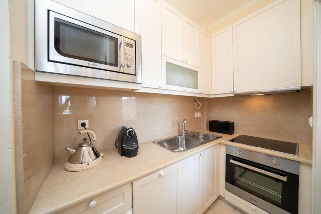Paradise House Apart2, 5min Walking Distance To Center Апартаменты *